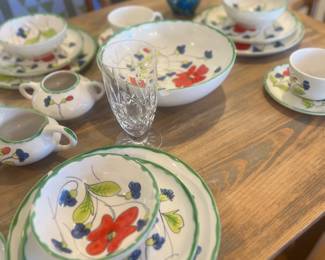 Mancioli Italian dishes service for 8