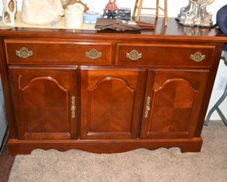 Buffet/Server