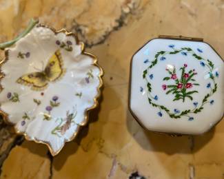 Anna Weatherley (L) and Limoges (R)