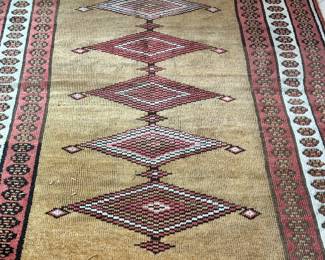 Sarab (4’2” x 6’9”) 