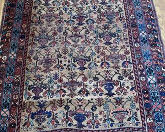Shiraz Throw Rug 5’3” x 4’4”