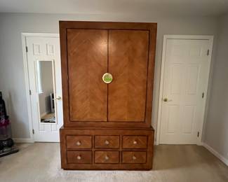 Heritage storage armoire