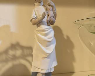 LLadro statue - large