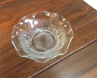 Jeannette Iris Clear Bowl