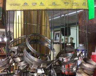 1960's Larson Clap Merchandise Medal Wire Display w/ the clamps!!