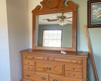 Nice country pine dresser 