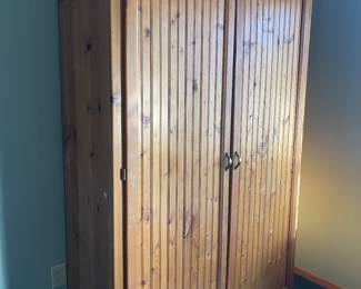 Fabulous country cabinet 