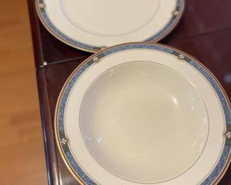 Mikasa Serena Blue Large serving bowl with platter
