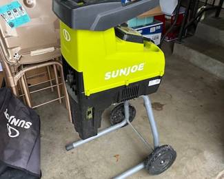 Like new Sunjoe CJ603E Wood Chipper