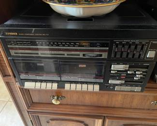 Fisher cassette player/radio