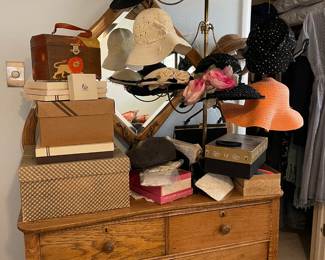 Antique oak dresser with original mirror, early 1900's