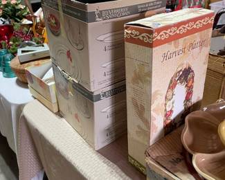 Glass dinner service