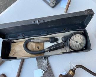 Vintage compression tester