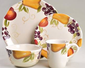 HOME TRENDS Place Setting BELLA FRUIT Pears Apples Grapes