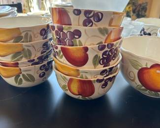 HOME TRENDS Place Setting BELLA FRUIT Pears Apples Grapes