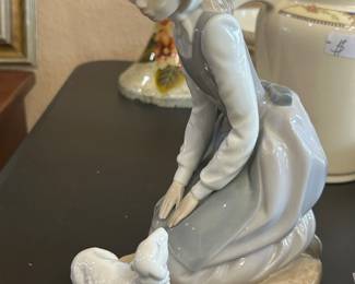 Lladro Nao Girl Kneeling Figurine Lamb 8.75 “ Tall White Gray
