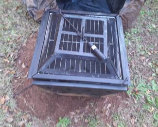 $25.00 Outdoor firepit. Great for camping in the woods or backyard. 