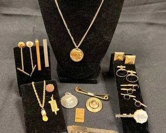 CT138VVintage Mens Items