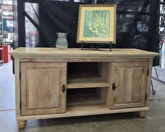 CT127Entertainment cabinet
