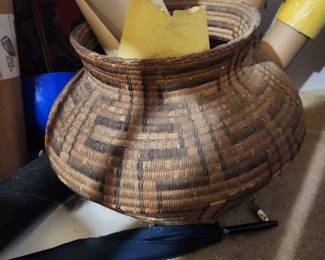 Large American Indian Basket, one of many baskets available.