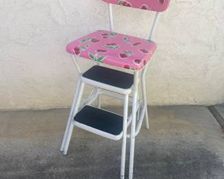 Auction Item https://www.estatesales.net/CA/Yuba-City/95991/marketplace/73456