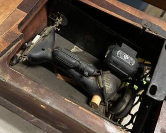 Antique SInger Sewing Machine