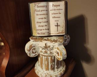 Stand with pedestal & Serenity Prayer decor