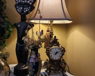 Statue, Lamp, vase with flowers & ornate click on stand
