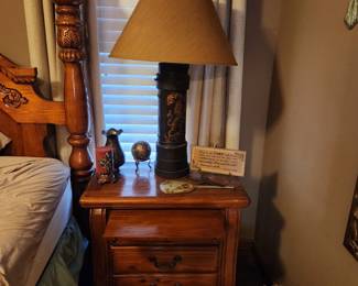 Nightstand with drawers, lamp & other accessories