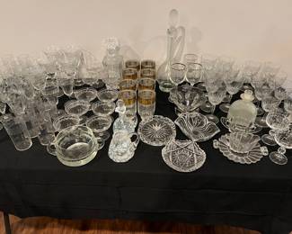 There is a large collection of vintage crystal!!