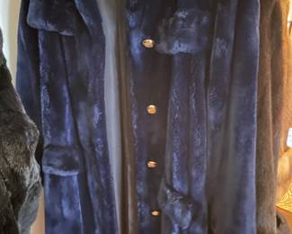 Sheared Beaver - dyed - Size Large