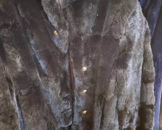 hip-length fur coat - size S-M