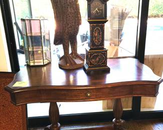 Classic, small writing desk with unique wood sculpture