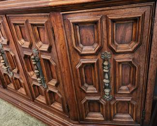 Drexel Heritage dining room set, purchased new in 1975.  Table, with 2 leaves & 6 chairs: table measures 70" x 42", comes with TWO 20" leaves ($200.00).  China cabinet measures 72" wide x 83 1/2" tall x 14" deep ($150.00).  Bar/server, with flip top, measures (top closed) 32" wide x 35 1/2" tall x 18 1/2" deep (add 32" TOTAL with top opened) $90.00