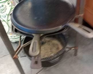 cast iron frying pans vintage 