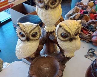awesome midcentury owl lamp bottom/ ashtray 