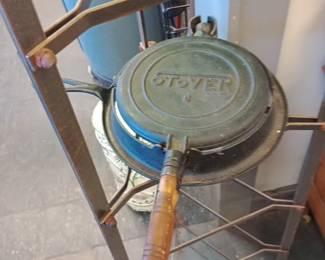 cast iron waffle maker 