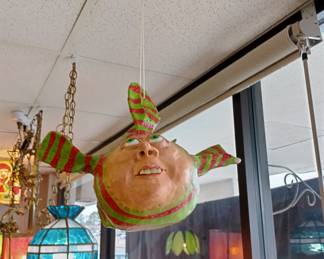 I don't know what this thing is but it's awesome!! I think the teeth are real or dentures but its def unique 