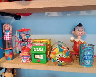 vintage tin toys 