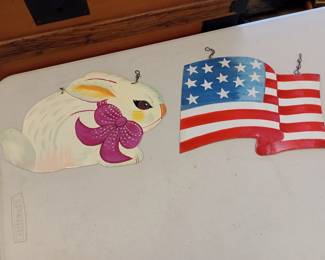 metal hanging decorative seasonal signs