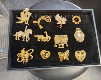 vintage costume Brooches