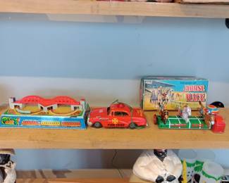 vintage tin toys 