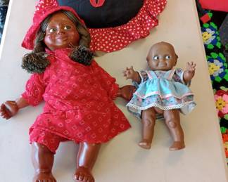 Bla-- Ameri---- large collection. dolls, glasses, postcards etc 