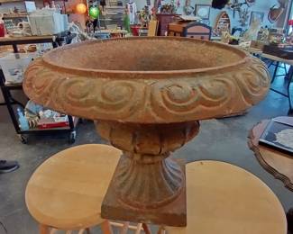 cast iron planter 