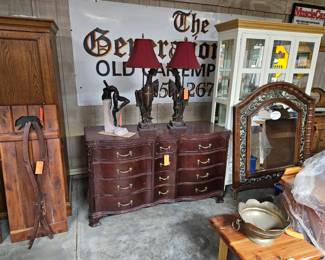 Dresser