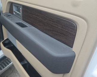 2013 Ford F-150 half ton 401,418 miles