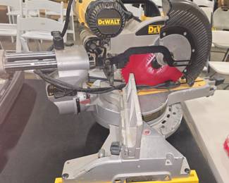 Dewalt compound Mitre saw