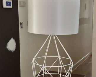 Modern table lamp