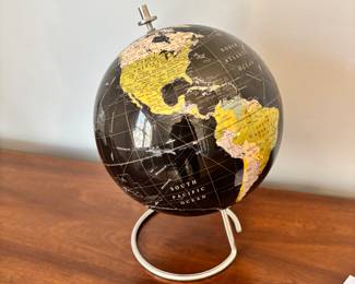 Small world globe 
