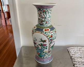 Japanese vase 